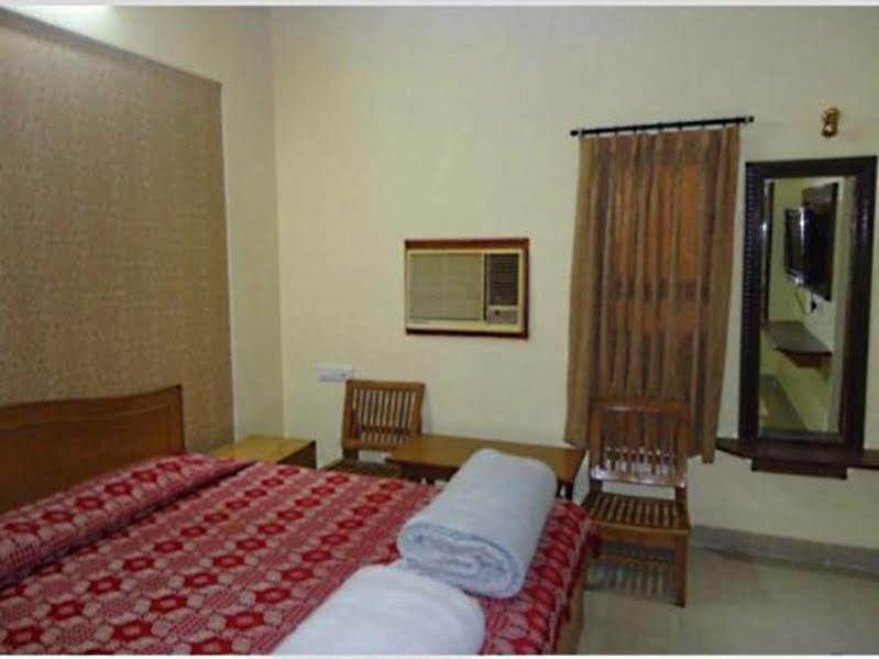 Hotel Sugandh Retreat Jaipur Dış mekan fotoğraf